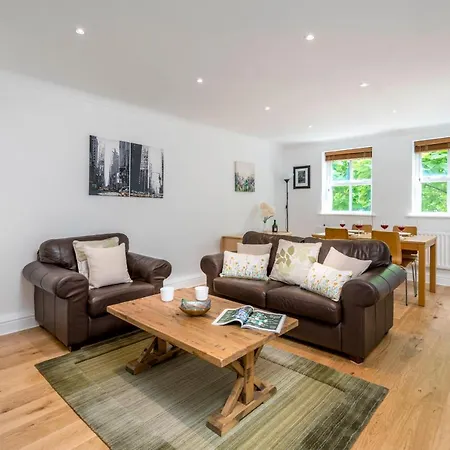 Splendid Apartment Near Vauxhall Tube London Exterior photo