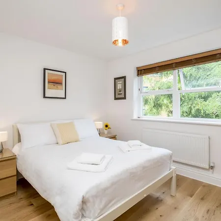 Splendid Apartment Near Vauxhall Tube London Exterior photo