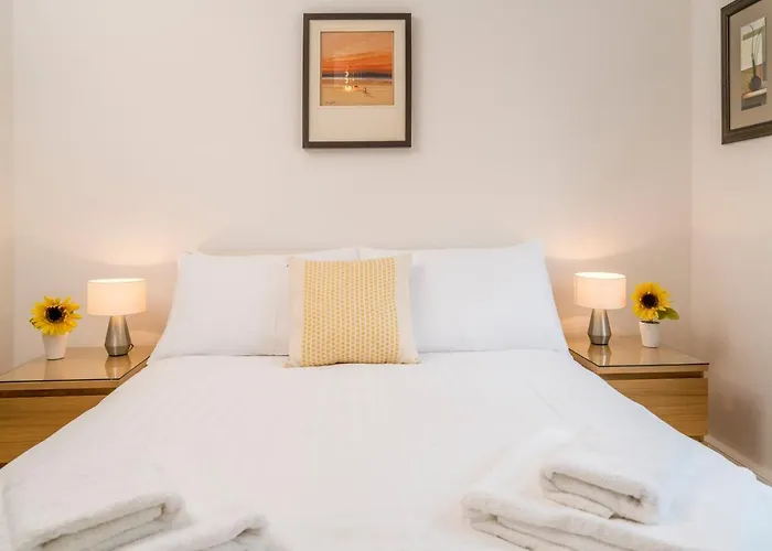Splendid Apartment Near Vauxhall Tube